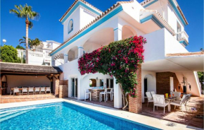 Five-Bedroom Holiday Home in Riviera del Sol, Sitio De Calahonda